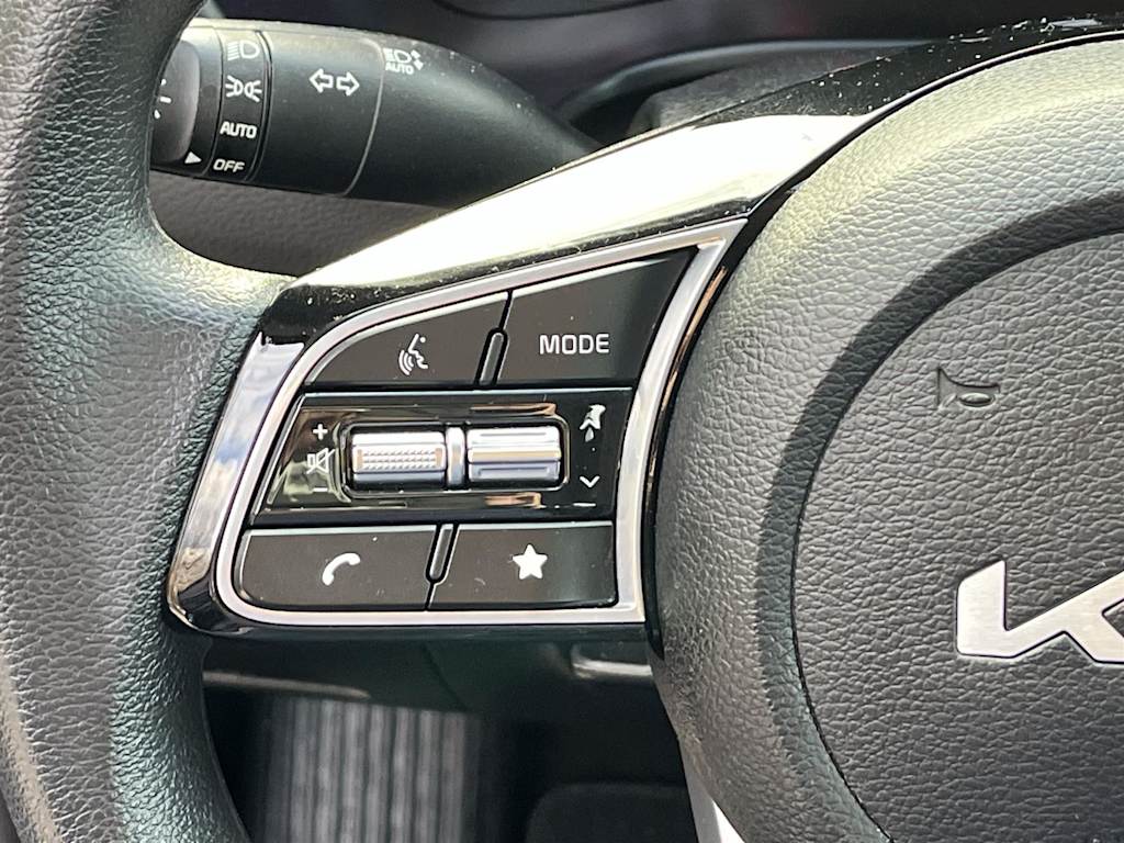 Thumbnail: 2023 Kia Forte - 26