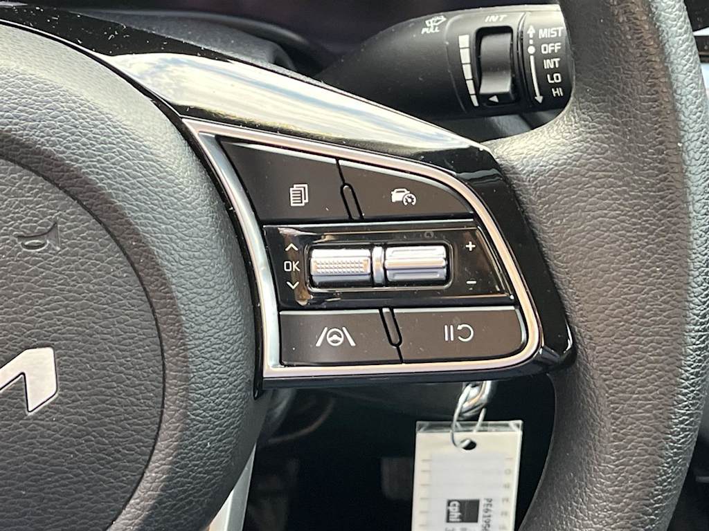 Thumbnail: 2023 Kia Forte - 27