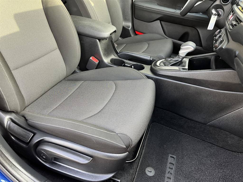 Thumbnail: 2023 Kia Forte - 21