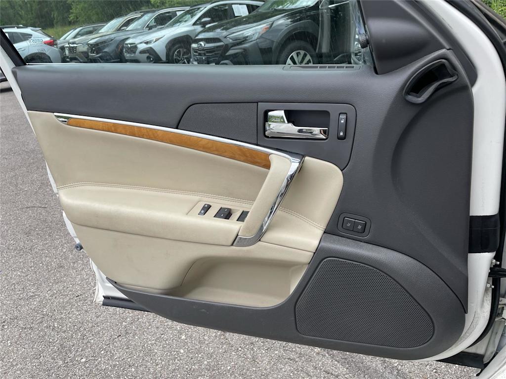 Thumbnail: 2012 Lincoln MKZ - 19