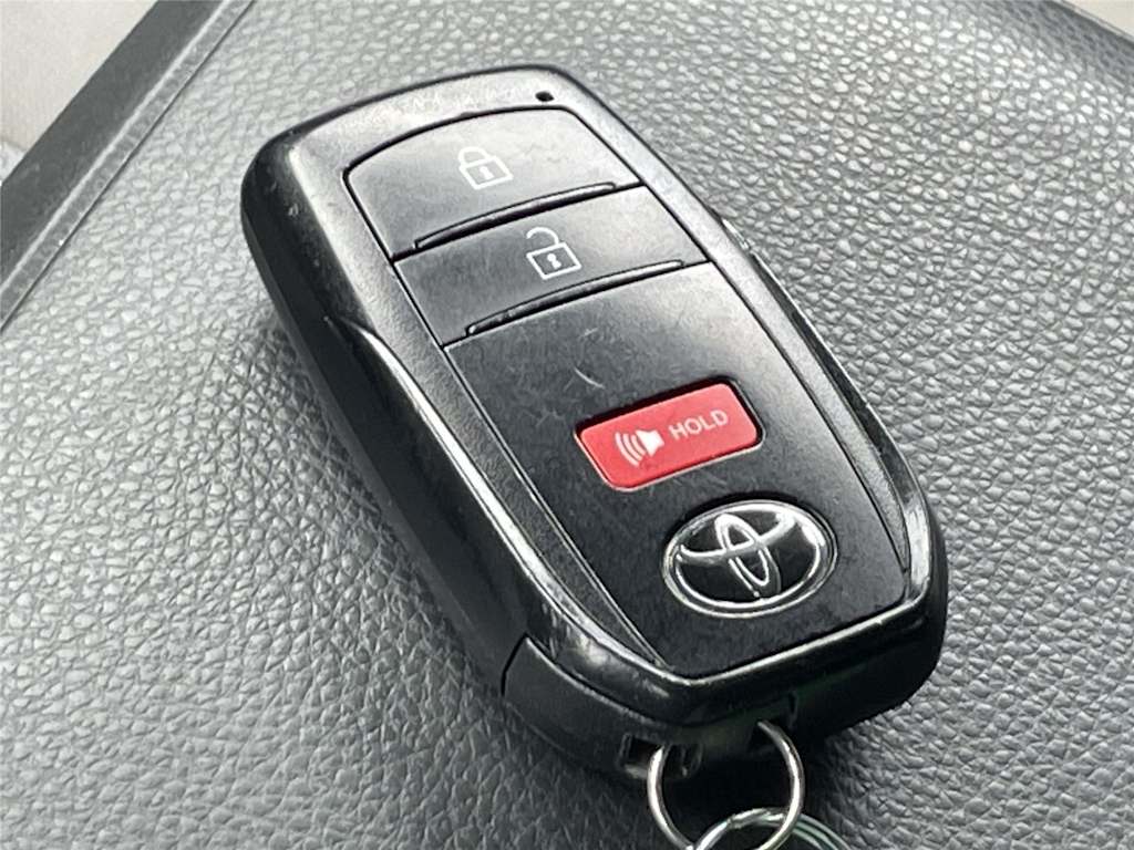 Thumbnail: 2024 Toyota Tacoma - 12
