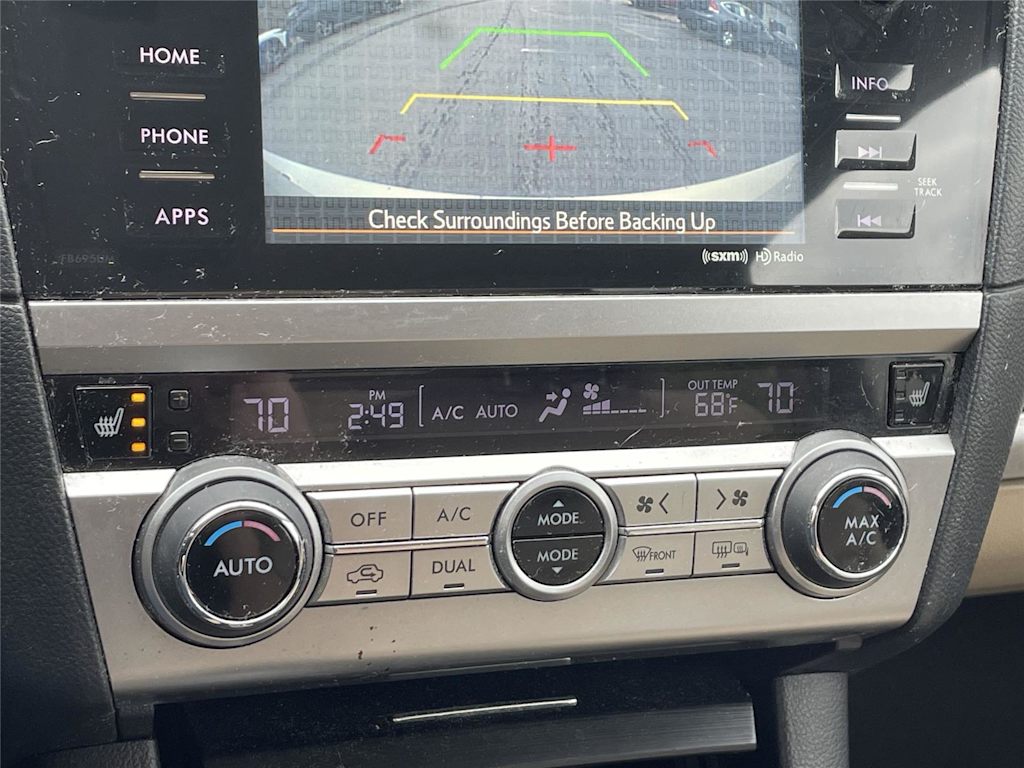 Thumbnail: 2016 Subaru Legacy - 17