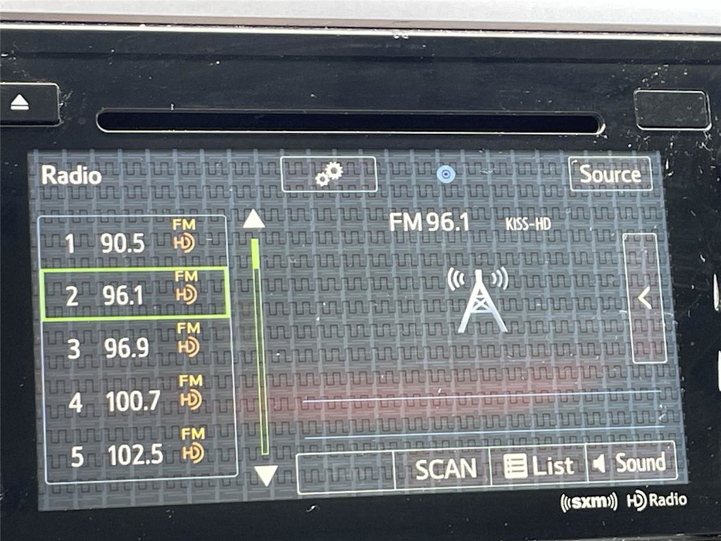 Thumbnail: 2016 Subaru Legacy - 8