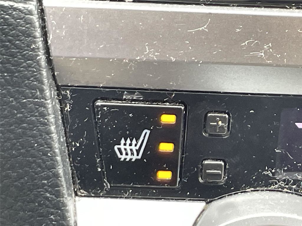 Thumbnail: 2016 Subaru Legacy - 18