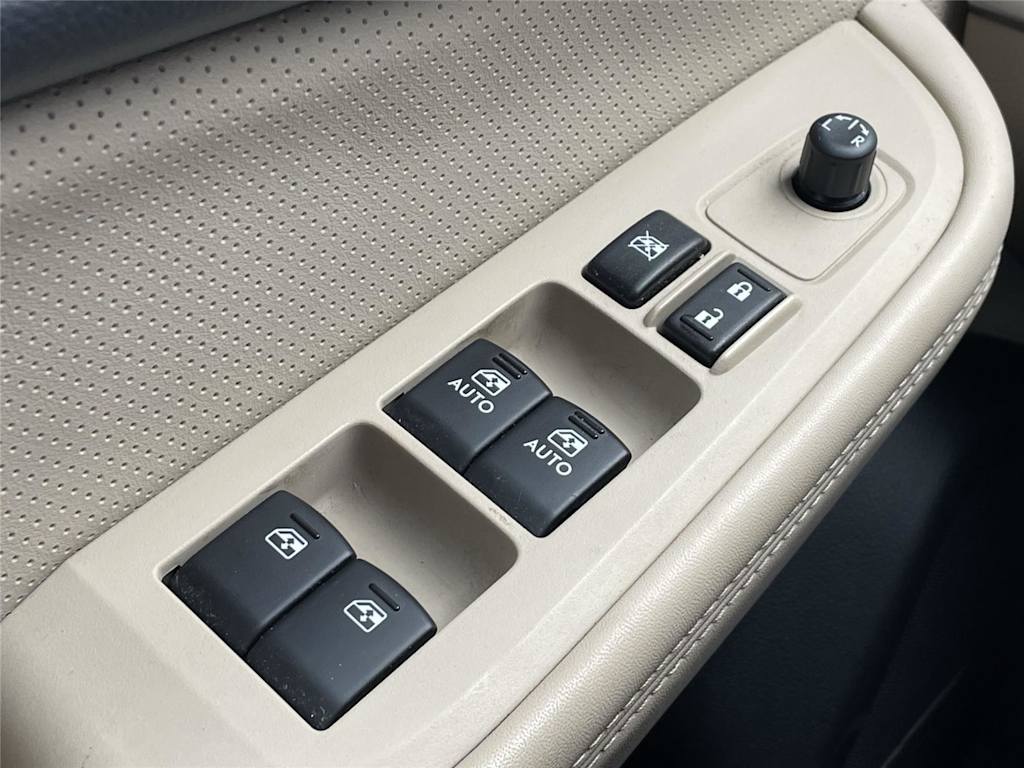 Thumbnail: 2016 Subaru Legacy - 20