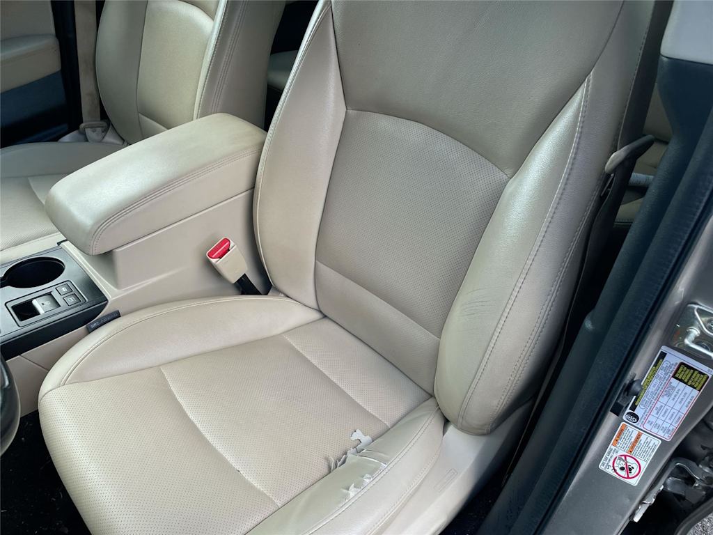 Thumbnail: 2016 Subaru Outback - 8