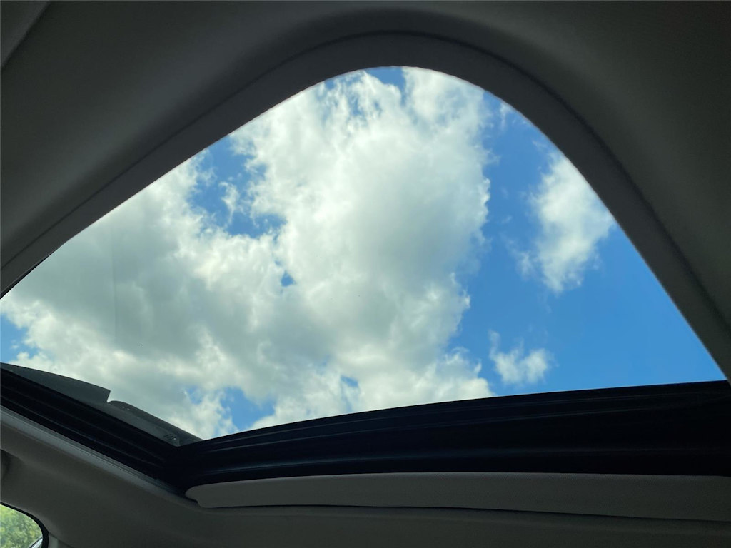 Thumbnail: 2016 Subaru Outback - 17