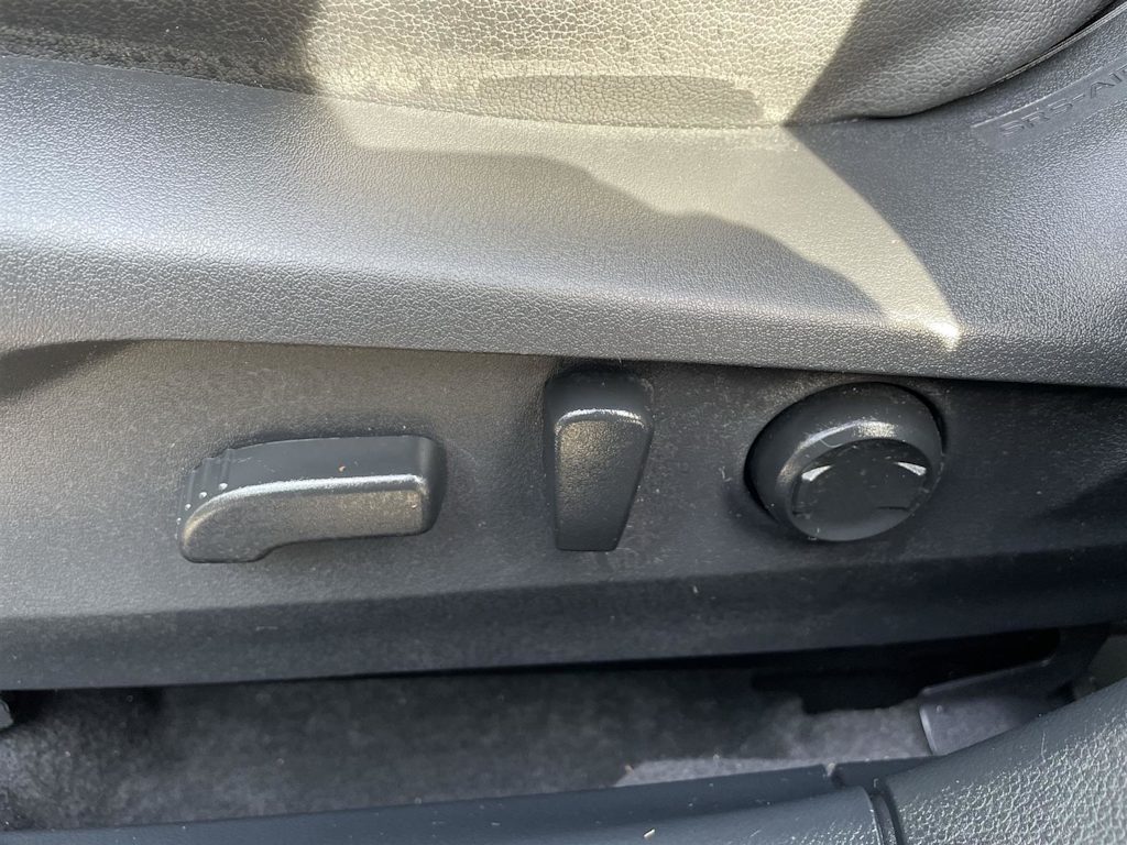 Thumbnail: 2022 Subaru Outback - 22