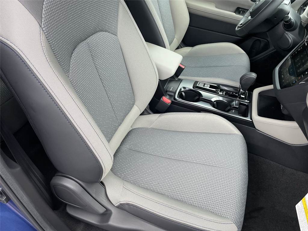 Thumbnail: 2026 Subaru Forester - 10