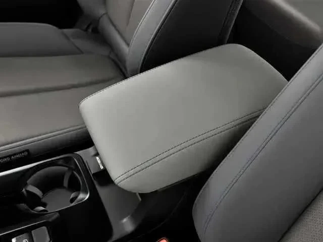 Thumbnail: 2026 Subaru Forester - 9