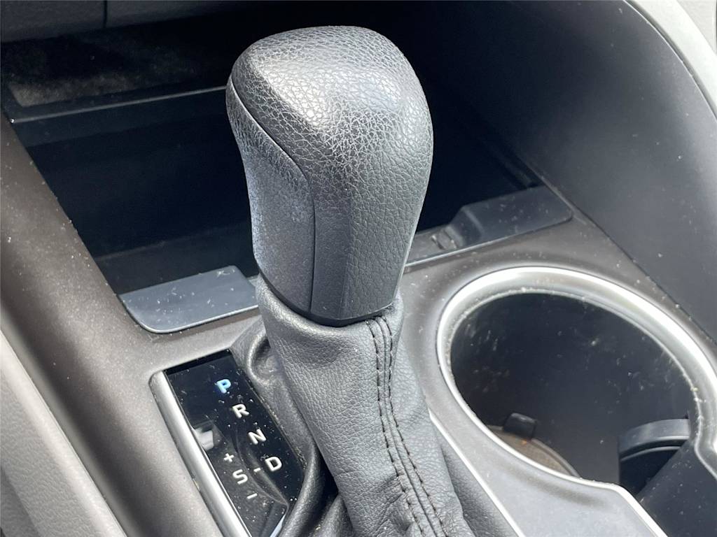 Thumbnail: 2023 Toyota Camry - 11