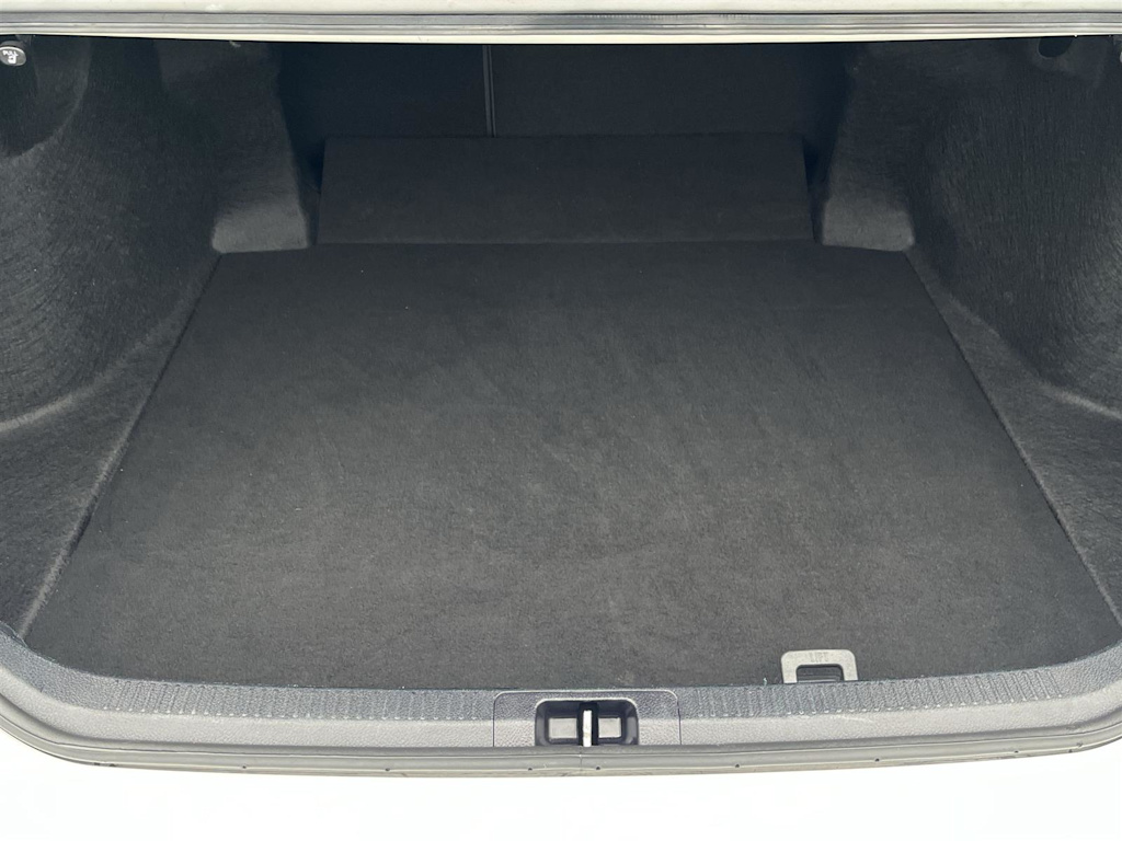 Thumbnail: 2023 Toyota Camry - 13