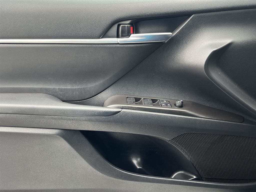 Thumbnail: 2023 Toyota Camry - 25