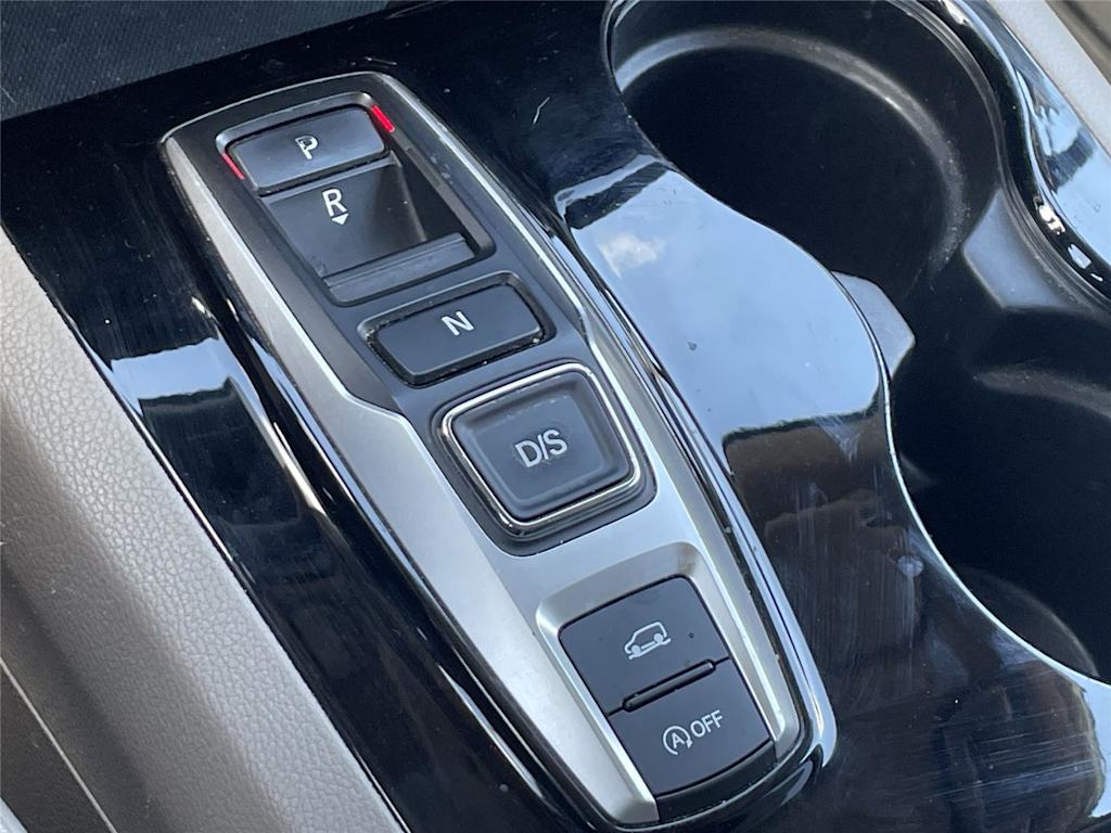 Thumbnail: 2016 Honda Pilot - 10