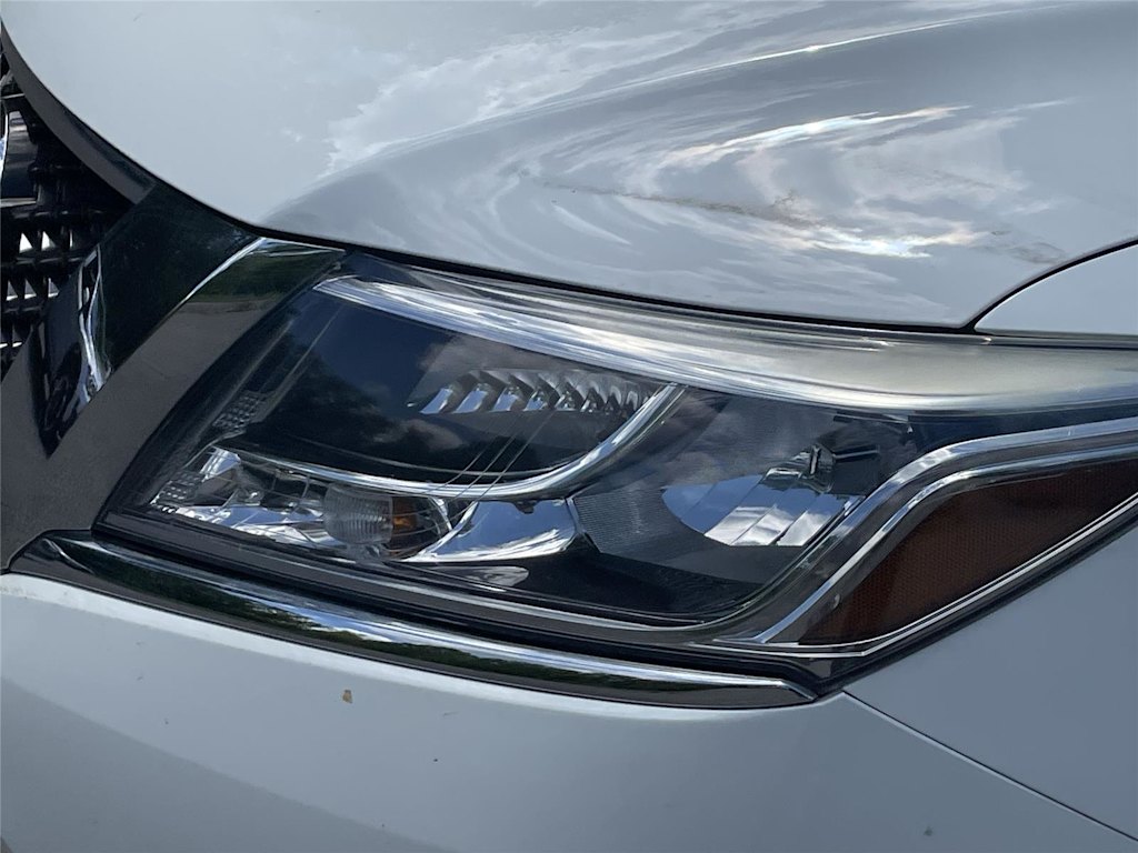 Thumbnail: 2015 Nissan Pathfinder - 13