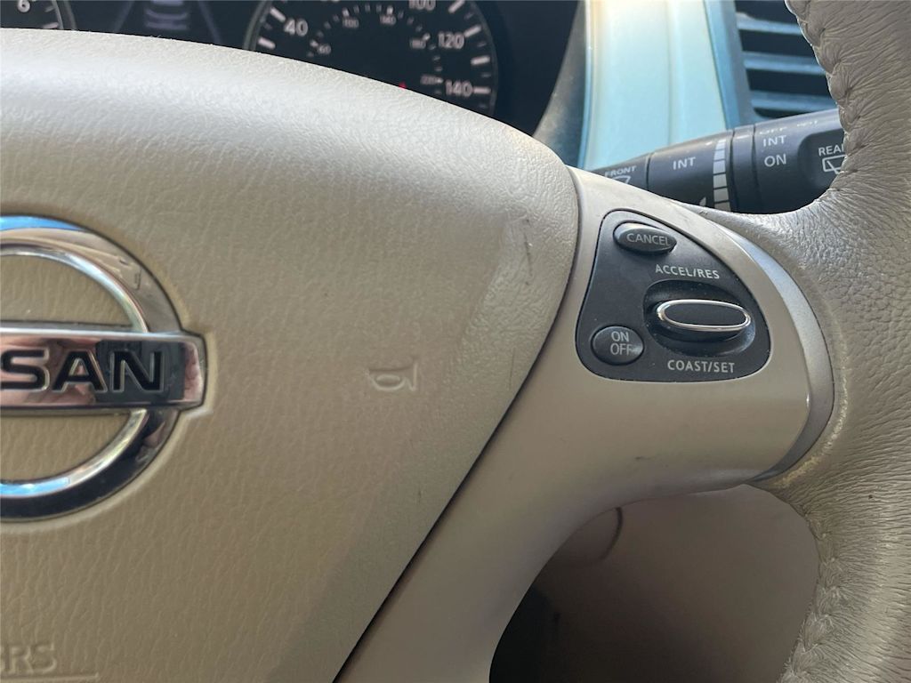 Thumbnail: 2015 Nissan Pathfinder - 20