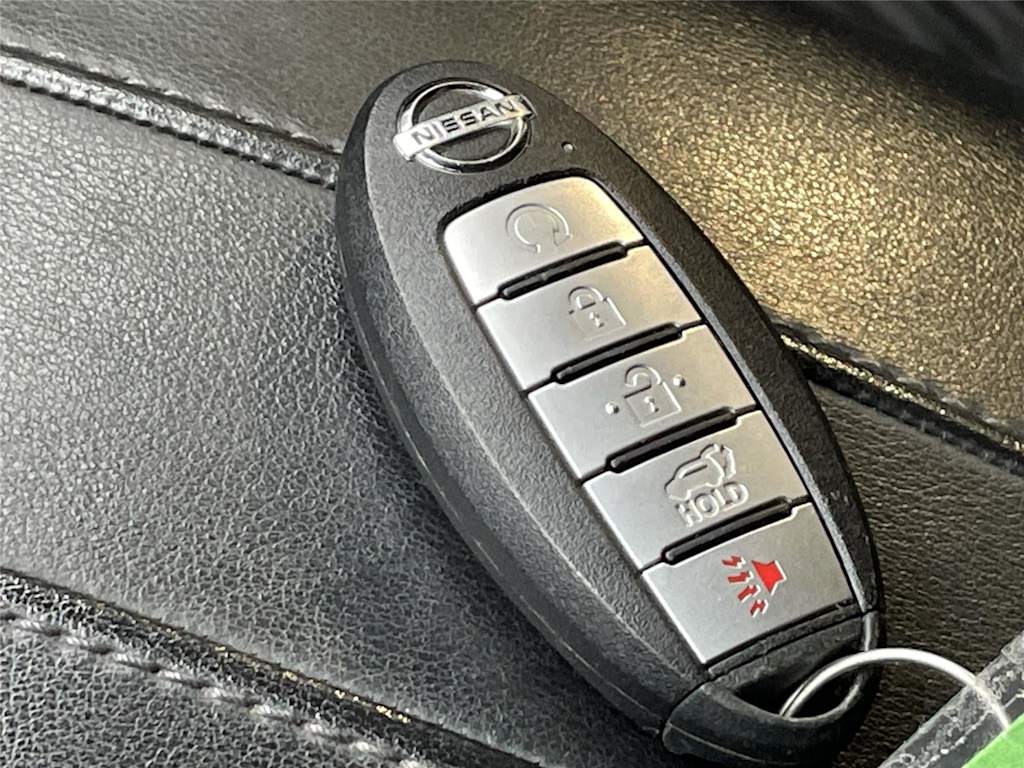 Thumbnail: 2019 Nissan Rogue - 33
