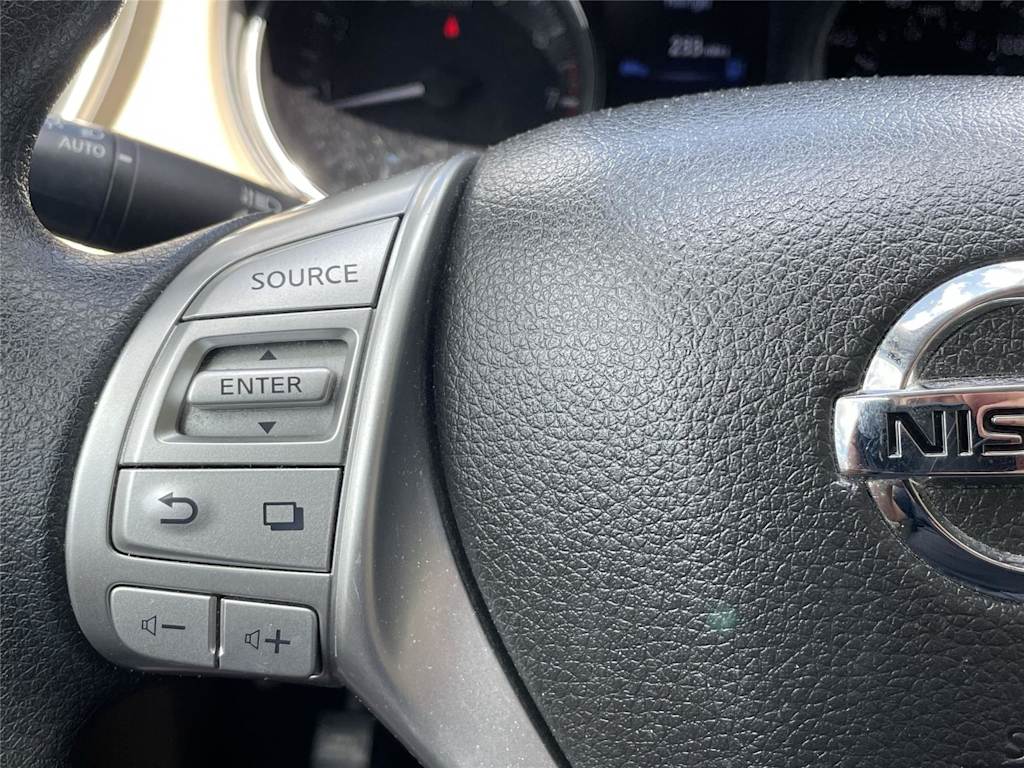 Thumbnail: 2016 Nissan Rogue - 23