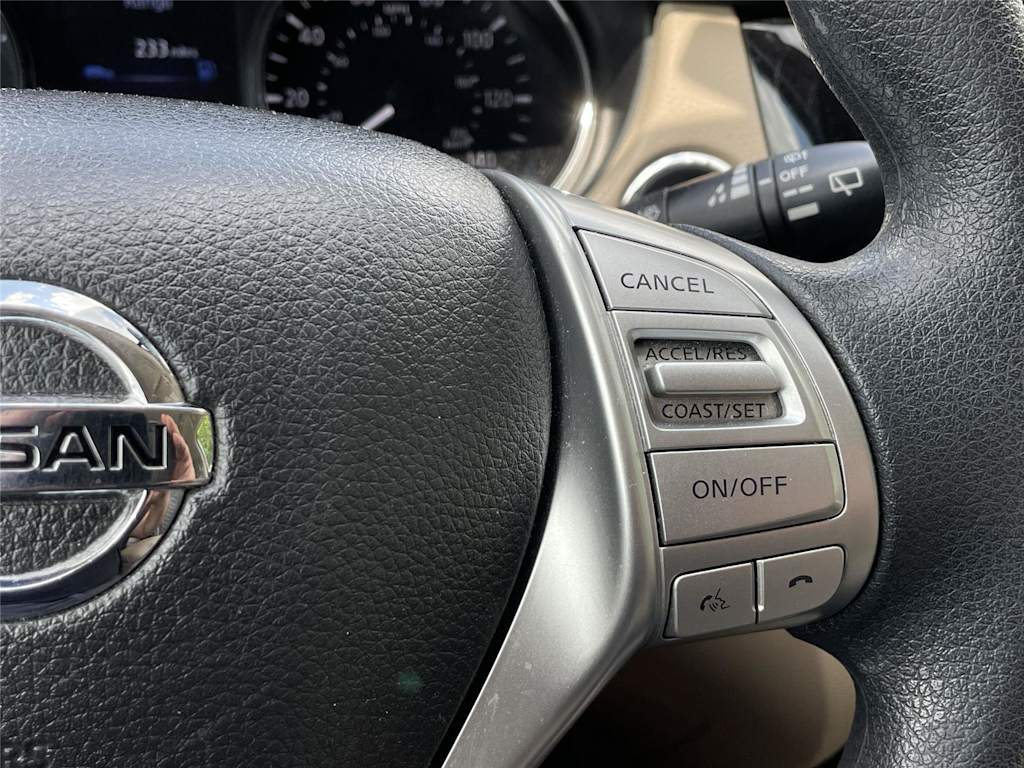 Thumbnail: 2016 Nissan Rogue - 24