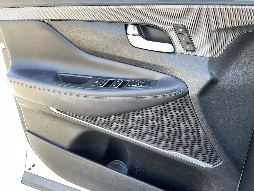 2020 Hyundai Santa Fe Limited 27