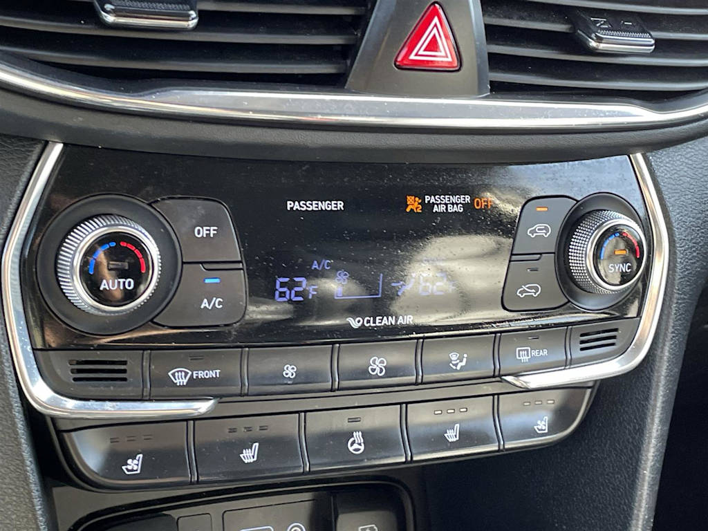 2020 Hyundai Santa Fe Limited 25