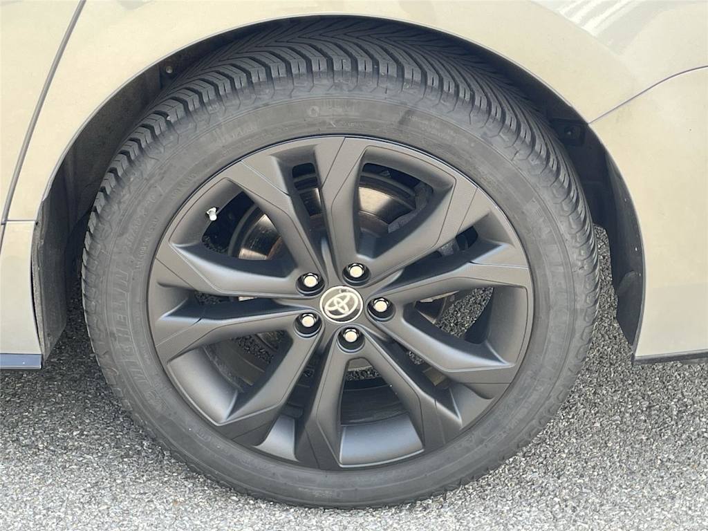 Thumbnail: 2021 Toyota Sienna - 6