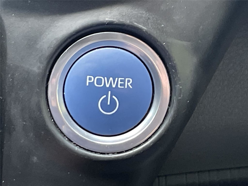 Thumbnail: 2021 Toyota Sienna - 23