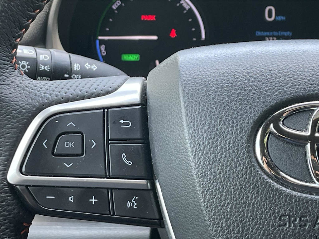 Thumbnail: 2021 Toyota Sienna - 21