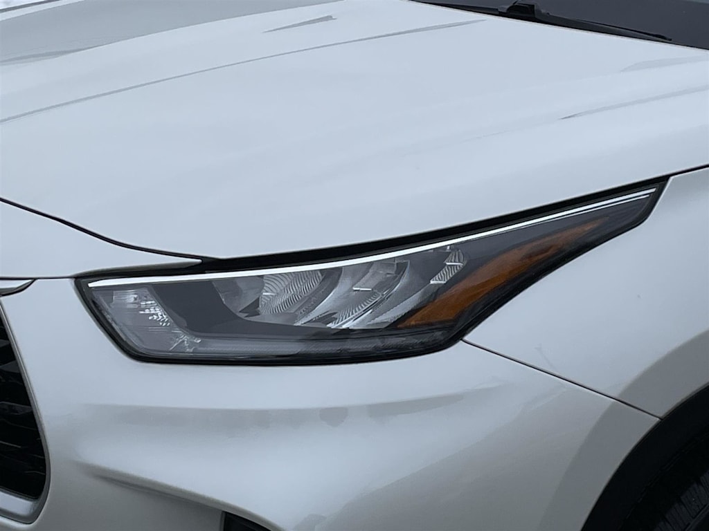 Thumbnail: 2020 Toyota Highlander - 21