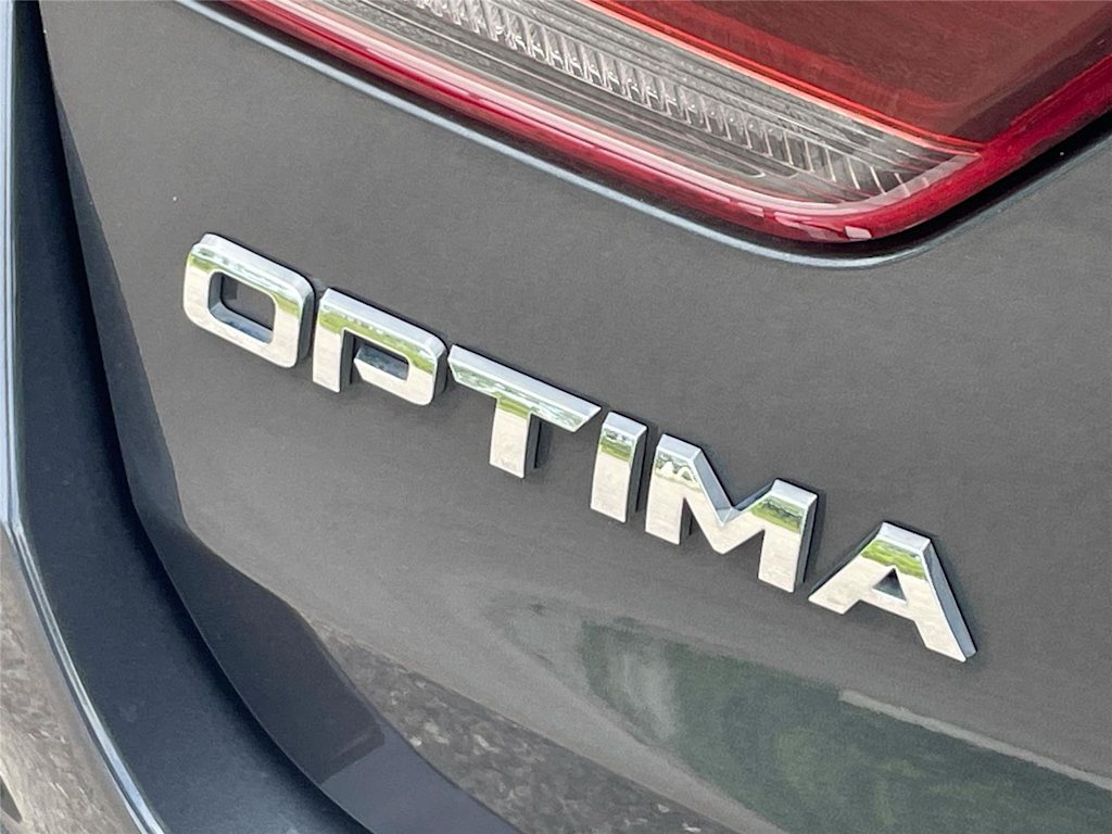 Thumbnail: 2019 Kia Optima - 4