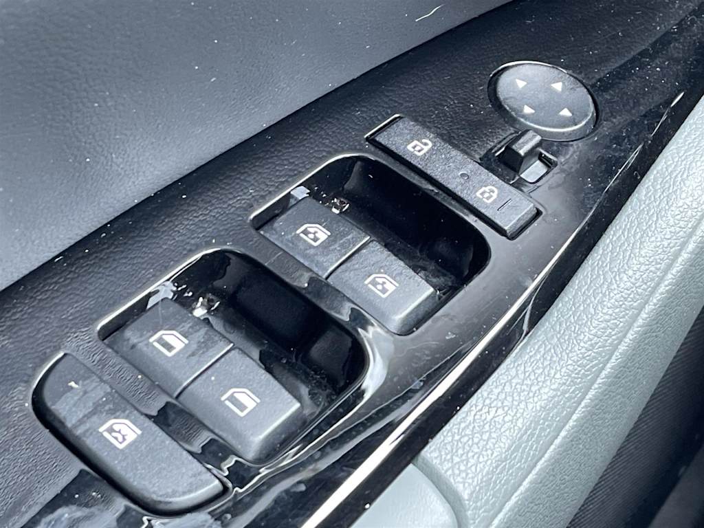 Thumbnail: 2023 Kia Sportage - 30