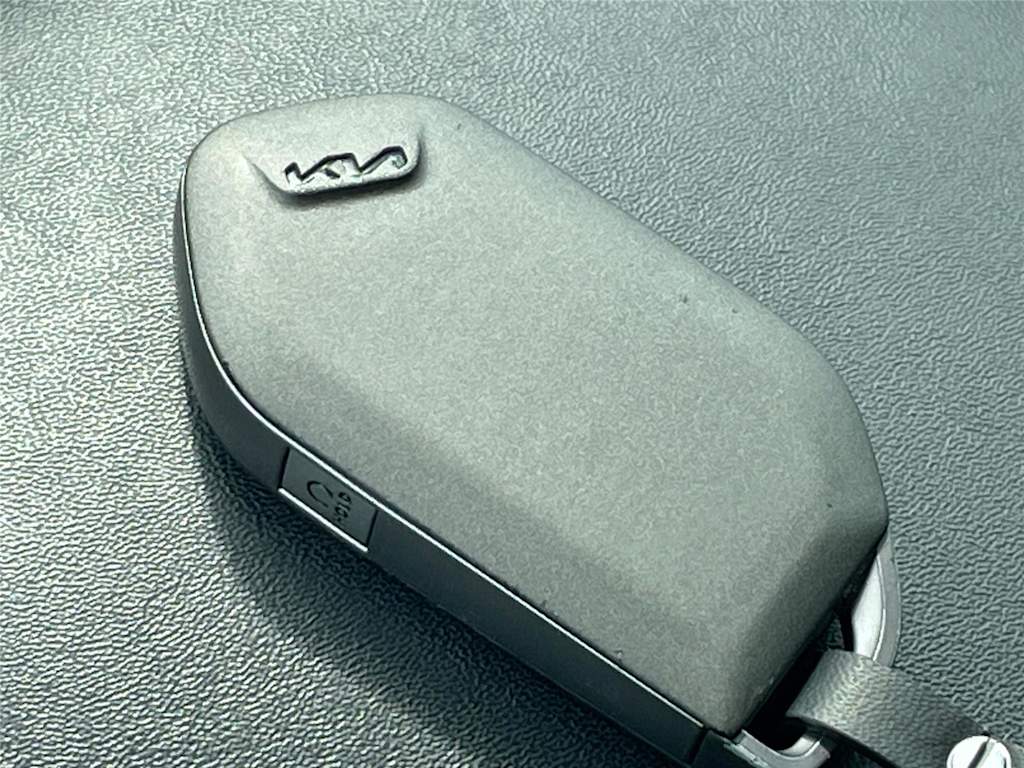 Thumbnail: 2023 Kia Telluride - 32