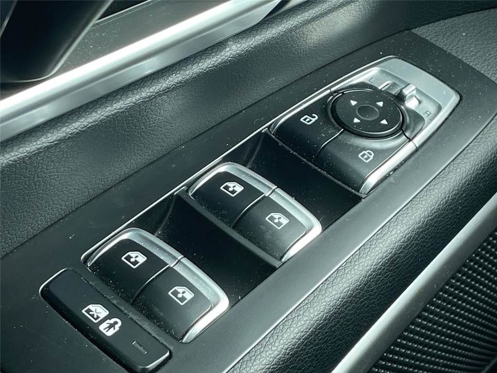 Thumbnail: 2023 Kia Telluride - 28