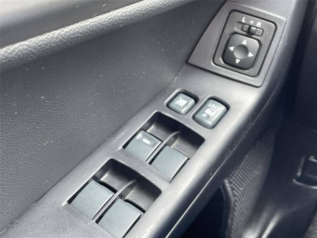 Thumbnail: 2013 Mitsubishi Lancer - 27