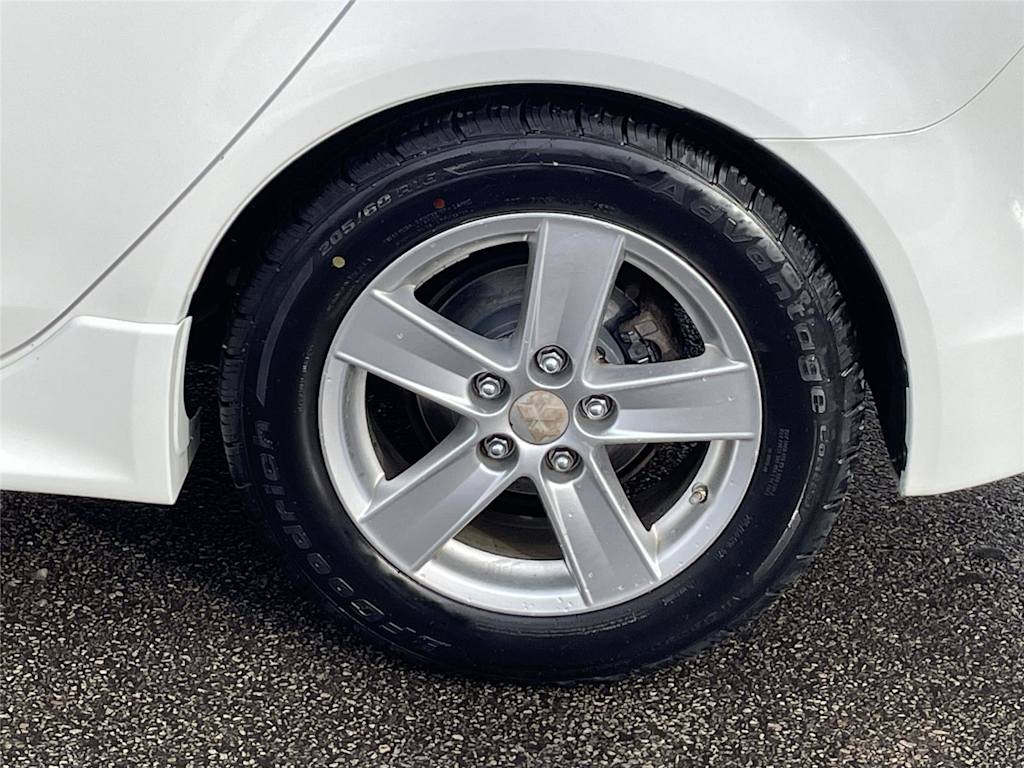 Thumbnail: 2013 Mitsubishi Lancer - 8