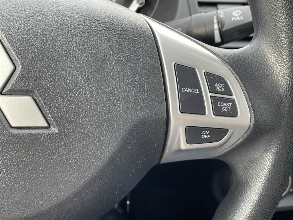 Thumbnail: 2013 Mitsubishi Lancer - 29
