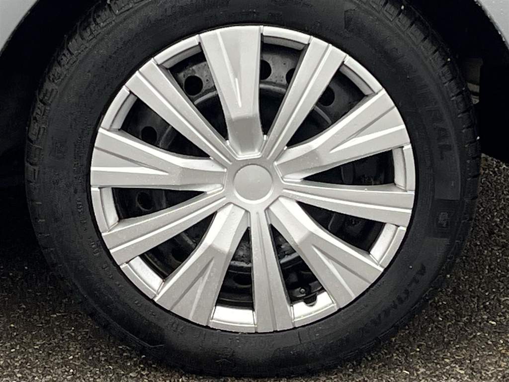 Thumbnail: 2025 Subaru Impreza - 8