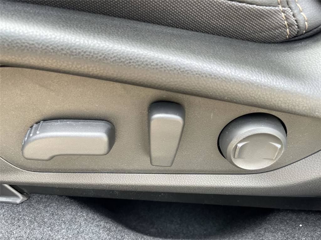 Thumbnail: 2026 Subaru Outback - 21