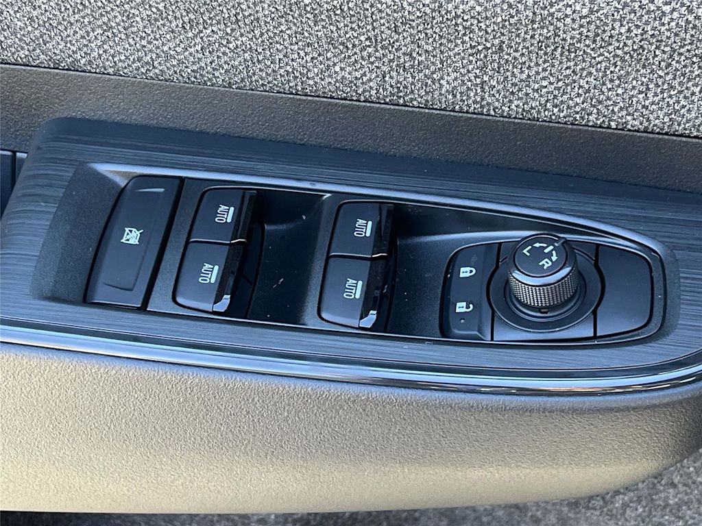 Thumbnail: 2026 Subaru Outback - 31