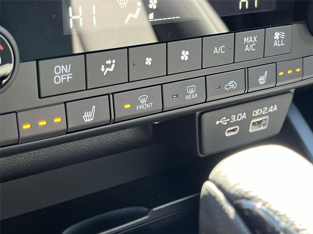 Thumbnail: 2026 Subaru Outback - 13