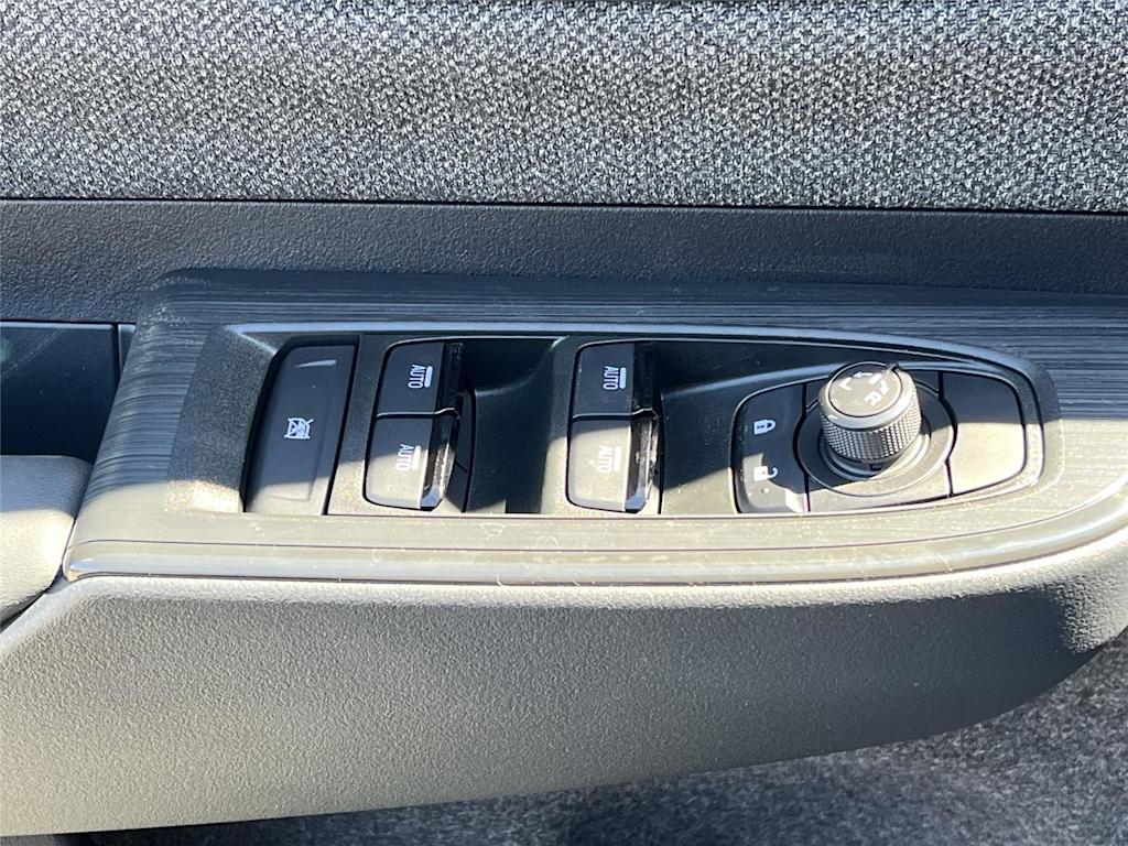 Thumbnail: 2026 Subaru Outback - 32