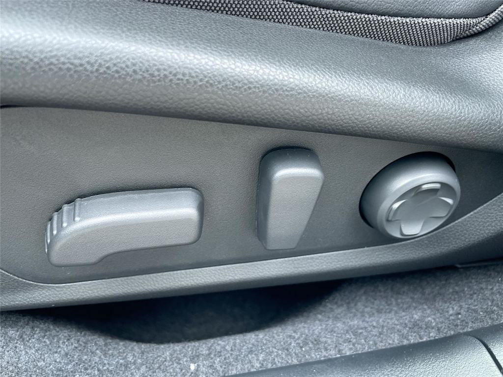 Thumbnail: 2026 Subaru Outback - 21
