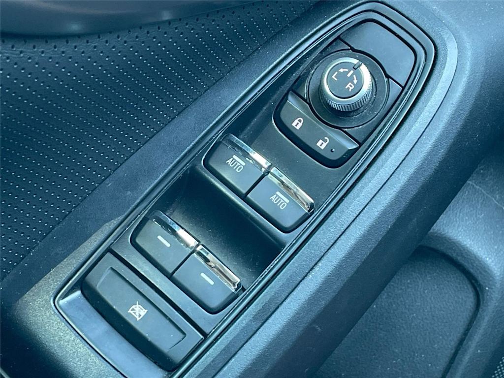 Thumbnail: 2021 Subaru Crosstrek - 20