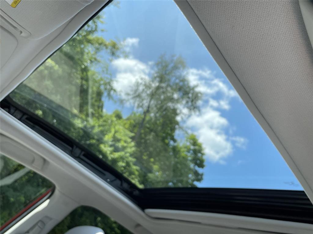 Thumbnail: 2015 Subaru Forester - 23