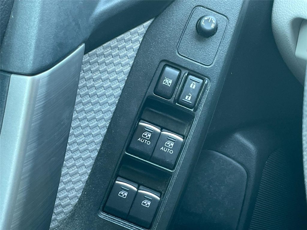Thumbnail: 2018 Subaru Forester - 19