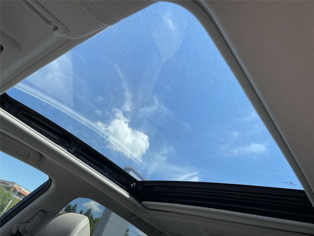 Thumbnail: 2015 Subaru Forester - 17