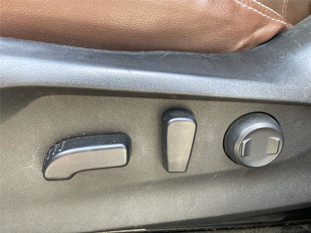Thumbnail: 2019 Subaru Forester - 16