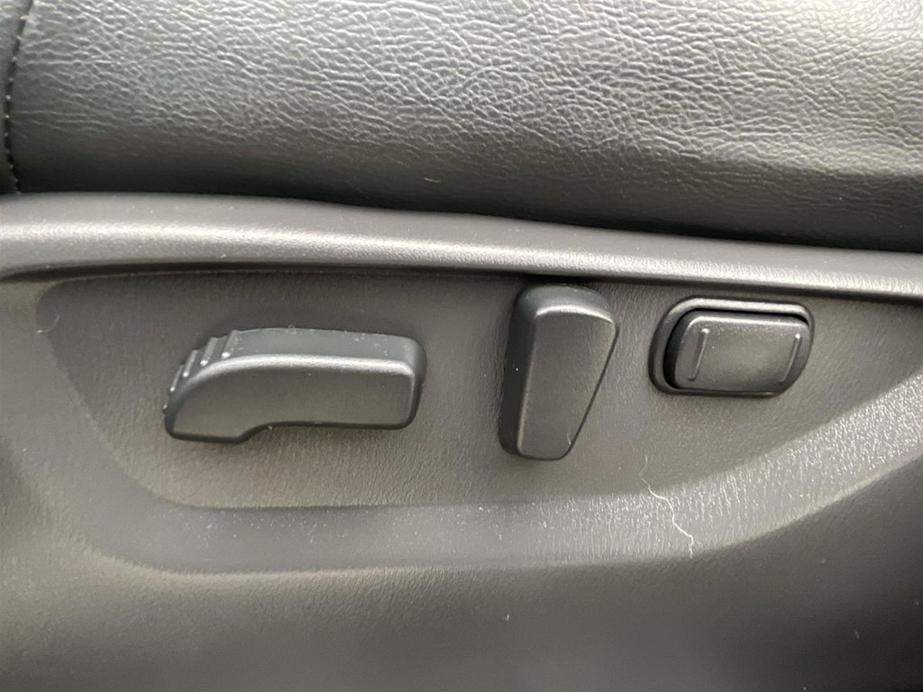 2023 Nissan Armada SL 22