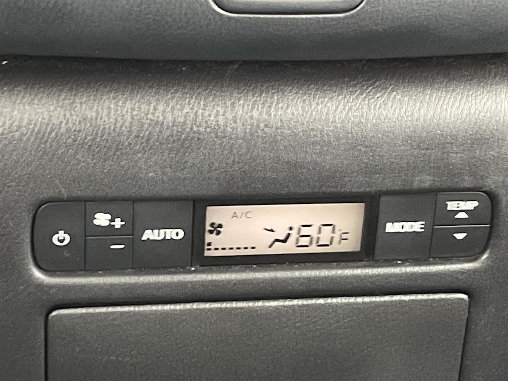 2023 Nissan Armada SL 26