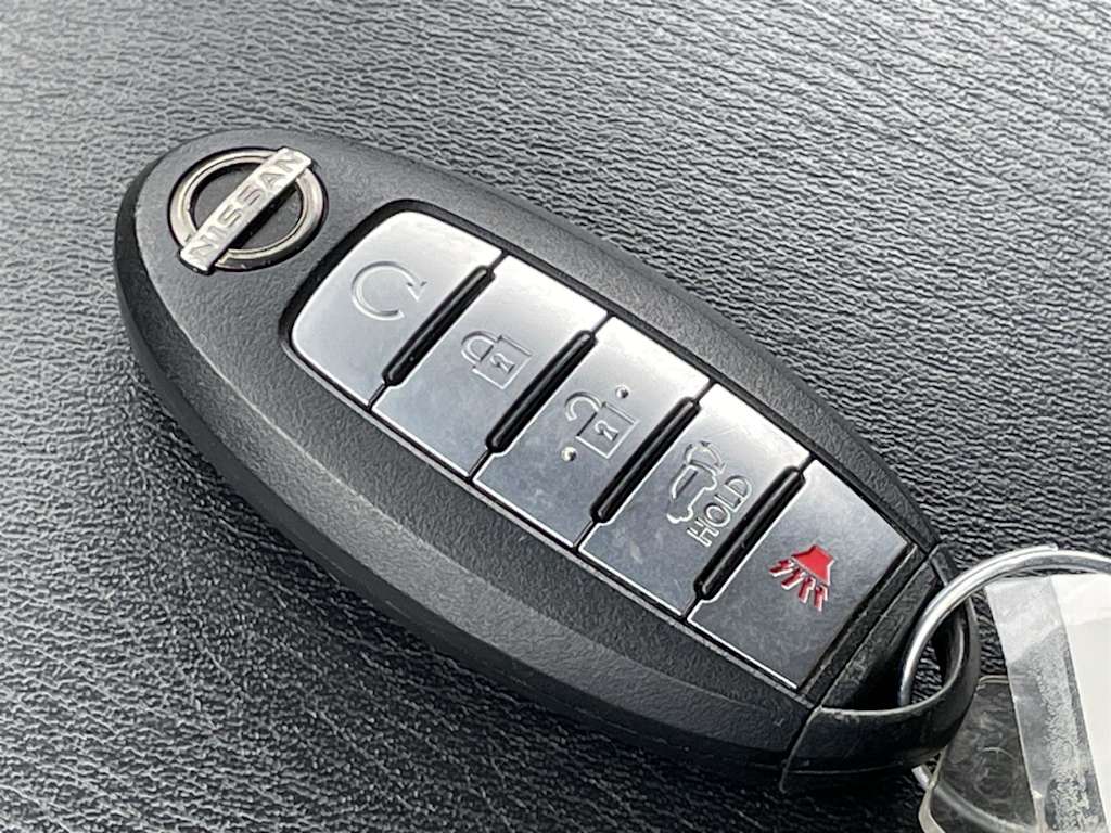 2023 Nissan Armada SL 15